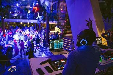 Celebrity Cruises, Celebrity Apex, Eden Silent Disco ©CEL.jpg